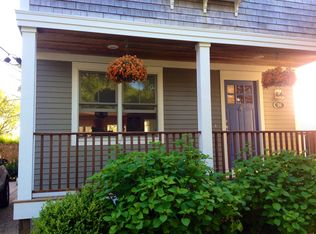 86 Summit Rd, Portsmouth, RI 02871