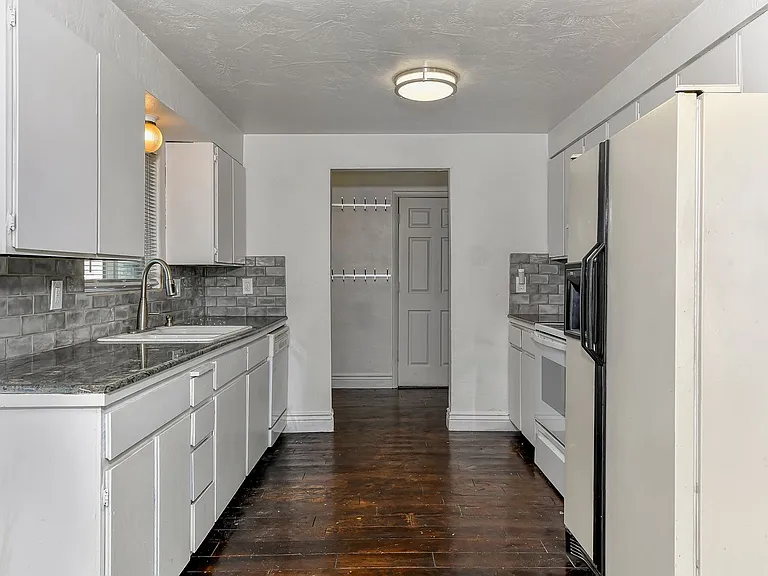 3822 S Upland Ave — Photo 4