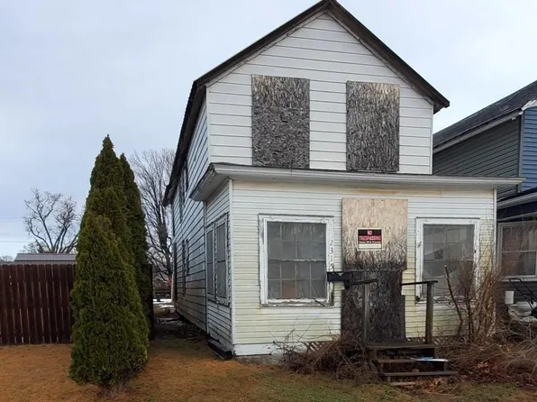 2315 Avenue J, Fort Madison, IA 52627