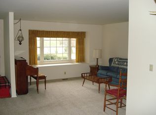 44 Aldon Rd, Montgomery, IL 60538