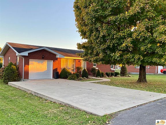 2nd image of 78 Country View Ct