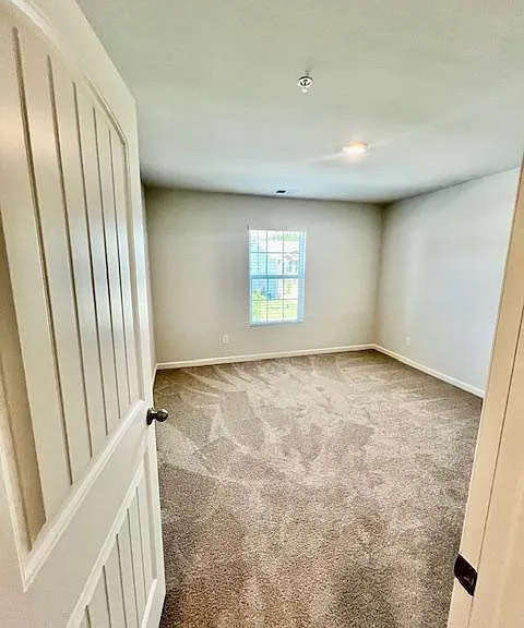2728 Piper Dr S — Photo 20