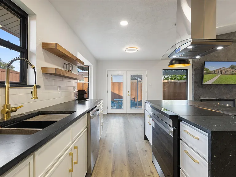 3404 Newkirk Dr — Photo 19