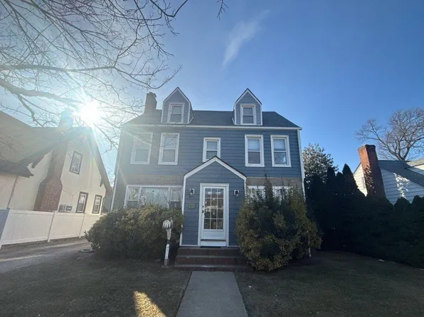 107 King Street, Malverne, NY 11565