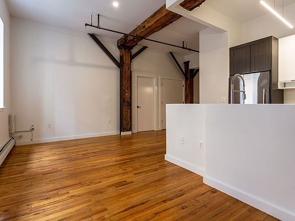 4th image of 275 Park Ave #4II
