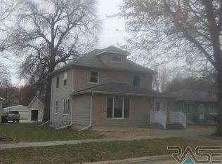 108 6th St E, Jasper, MN 56144