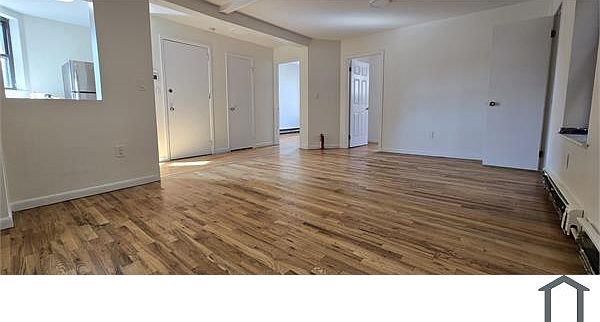 1st image of 9517 Rockaway Beach Blvd #2