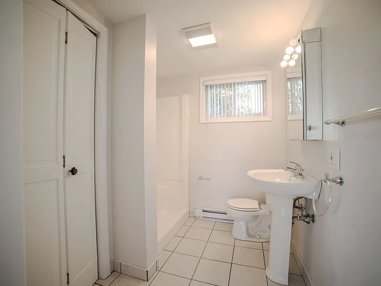213 Heatherwood Rd — Photo 24