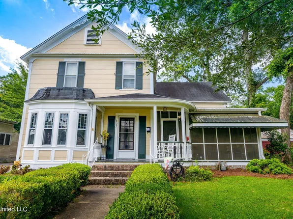 807 Rebecca Ave, Hattiesburg, MS 39401