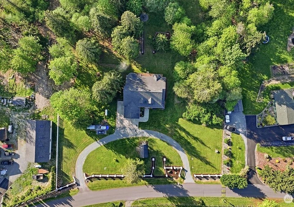1st image of 12811 Kapowsin Highlands Drive E