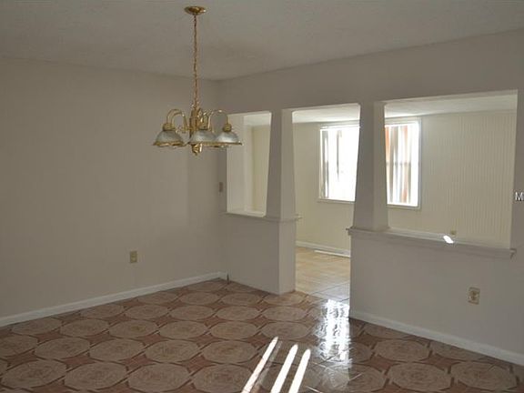 5th image of 2268 Menomonee Ct
