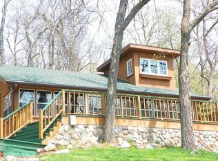 392 E Samuelson Dr, Edgerton, WI 53534