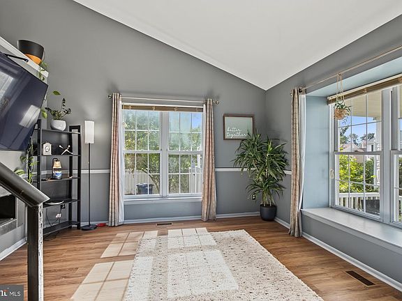 4th image of 12715 Cunninghill Cove Rd