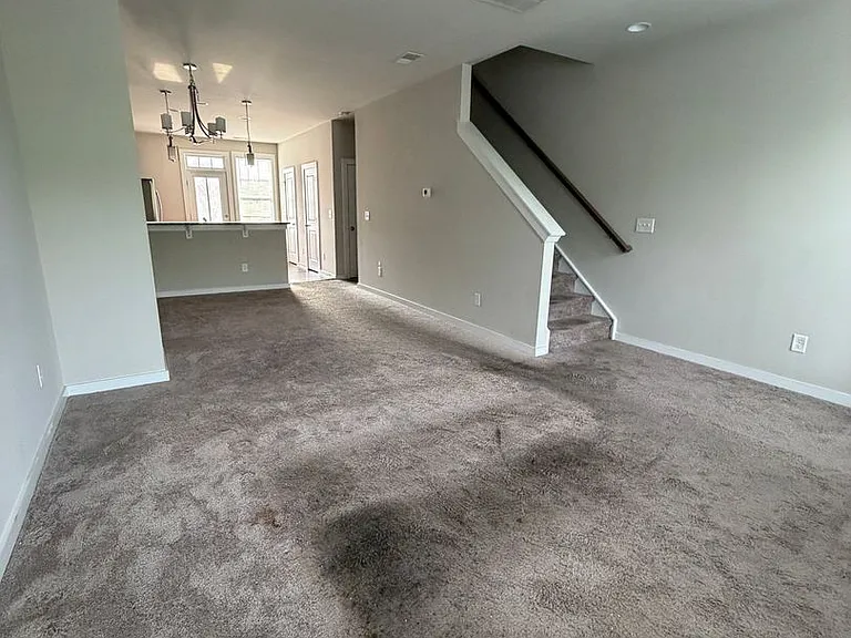 2217 Silver Crescent Dr — Photo 8