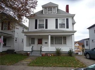 835 7th Ave, Coraopolis, PA 15108