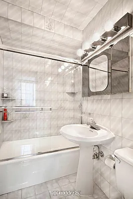 Sold by Town Residential | media 49