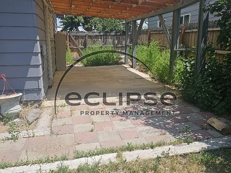 717 Lee Dr — Photo 28