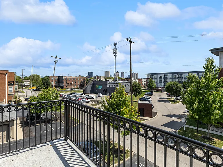 936 Perry St #304 — Photo 9