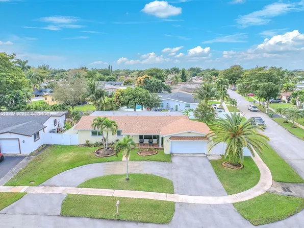 11040 NW 21st St, Pembroke Pines, FL 33026