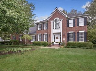 2671 Broadmore Ln, Westlake, OH 44145
