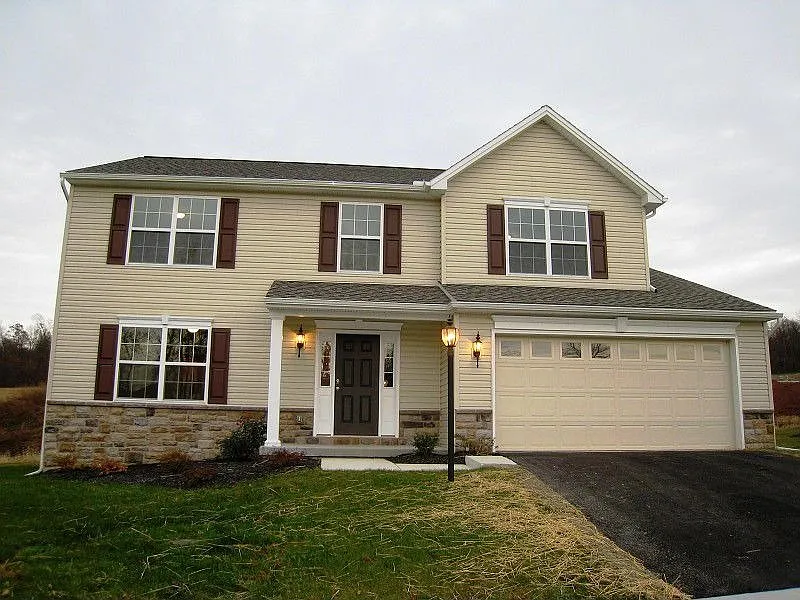 20 Thoroughbred Dr photo 1