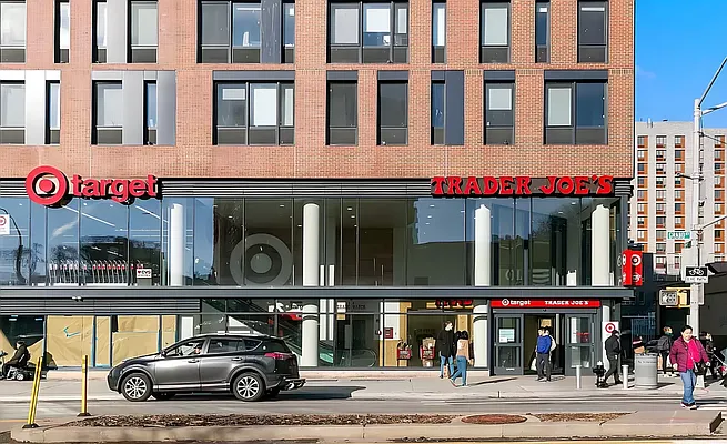 Rented by REAL New York | media 7