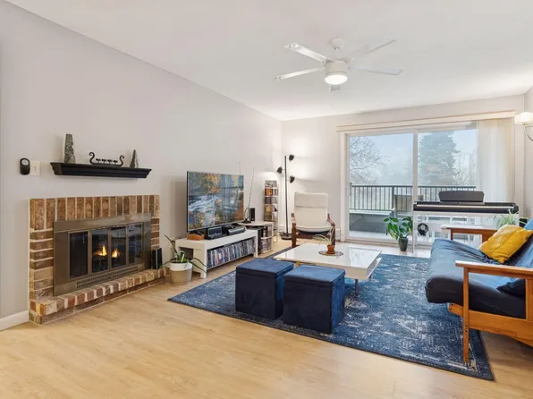 2210 Midland Grove Rd APT 209, Roseville, MN 55113