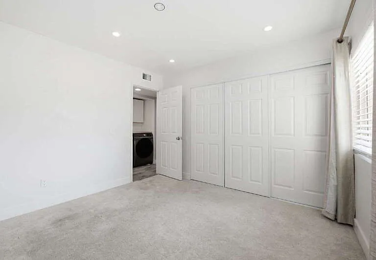 633 R Ave #35 — Photo 14
