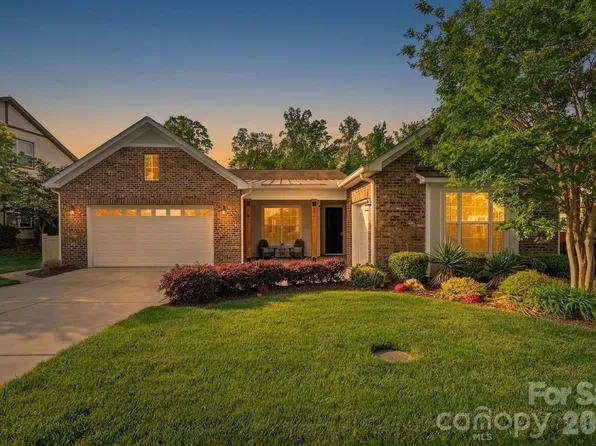 432 Granite Lake Ct, Denver, NC 28037