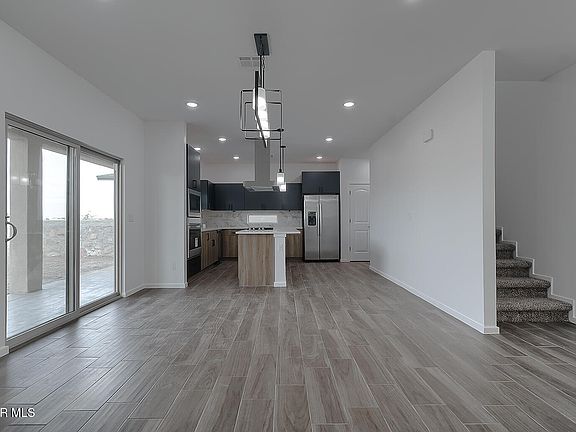 4th image of 13885 Carolina Ponce Ave