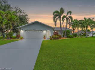 1055 SE 43rd St, Cape Coral, FL 33904