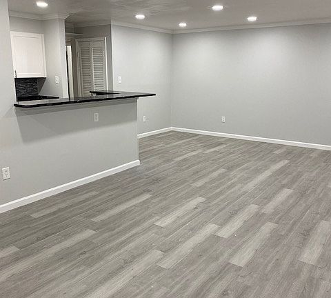 2nd image of 567 Wilson Bridge Dr APT C1