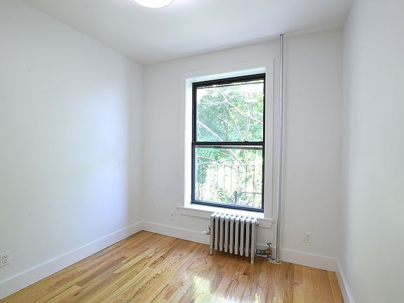 4th image of 774 Franklin Ave APT 3B