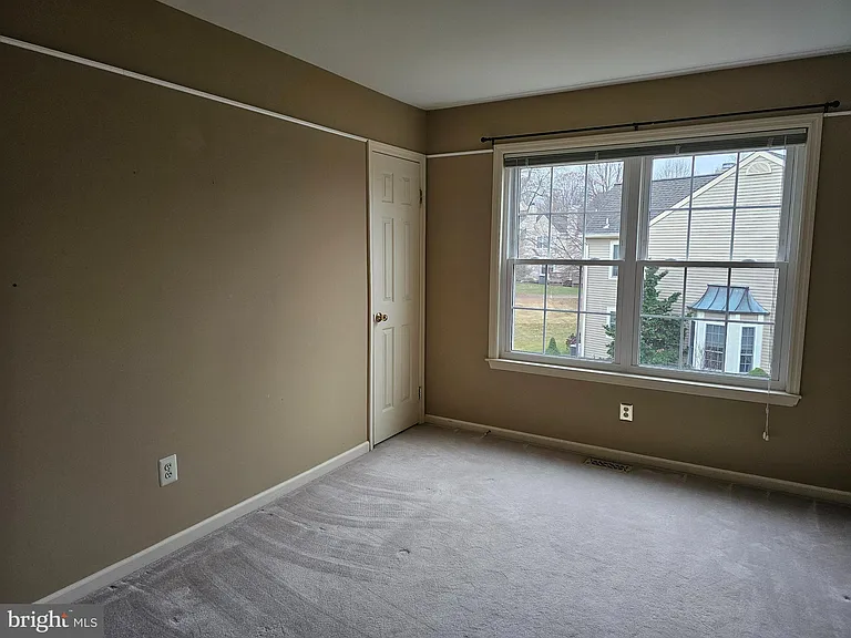 223 Pinecrest Ln — Photo 23