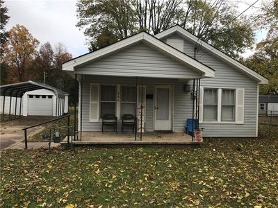 704 N 3rd St, Ozark, AR, 72949