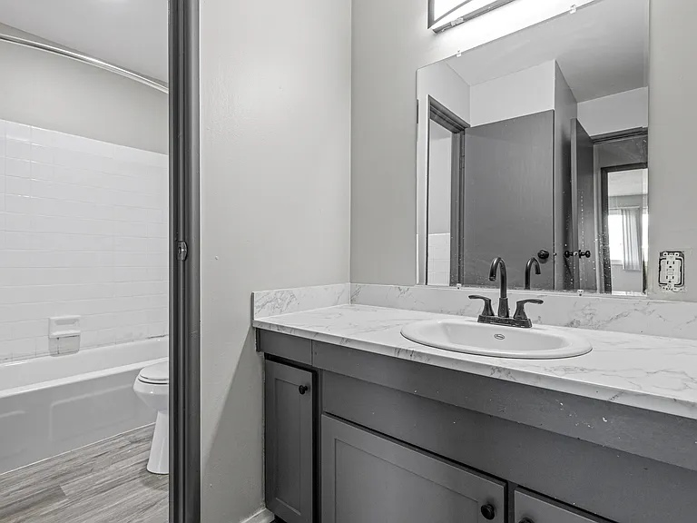 Ridgebrook Apartments — Photo 35