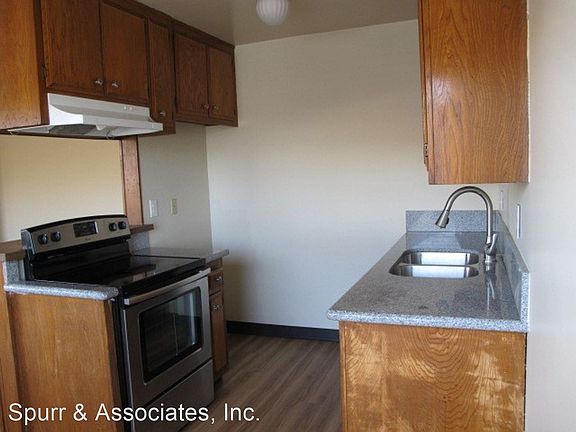 4th image of 5915 Woodruff Ave APT 3