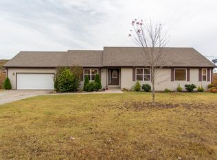 412 Timber Wolf Rd, Hollister, MO 65672
