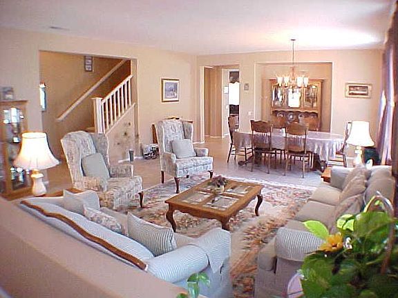 4th image of 28332 Falcon Crest Dr