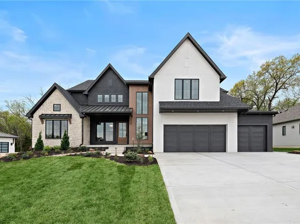 9427 Marion St, Lenexa, KS 66220