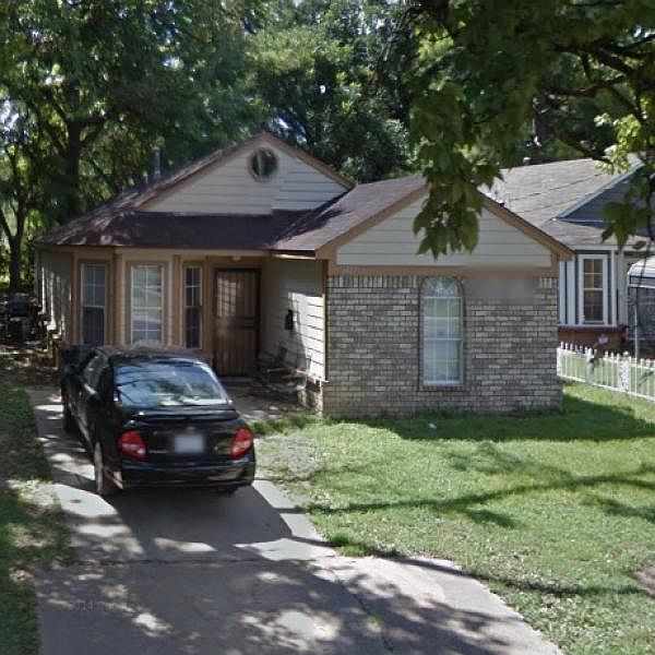 2nd image of 1467 Sunset St
