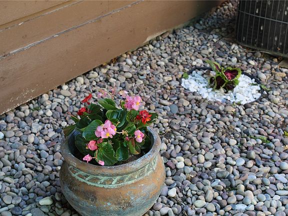 3rd image of 3400 Canyon Dr APT 3E
