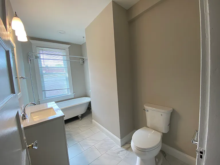 3000 Guilford Ave — Photo 7