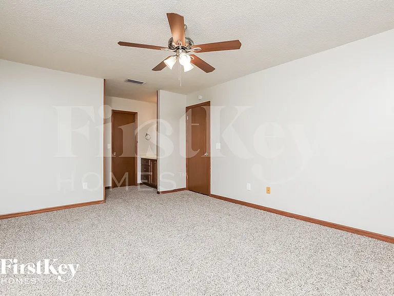 104 Hazel Blvd — Photo 8