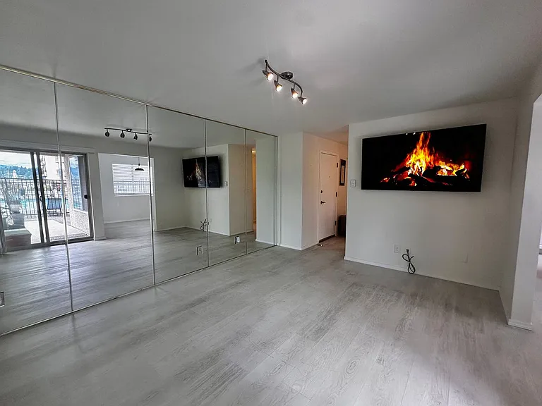 9030 Seward Park Ave S #203 — Photo 8
