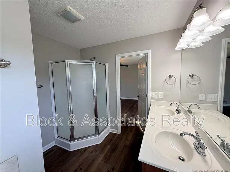 455 Crusaders Dr — Photo 12