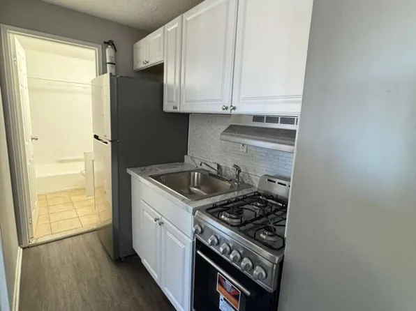 129 Black Rock Ave, Bridgeport, CT