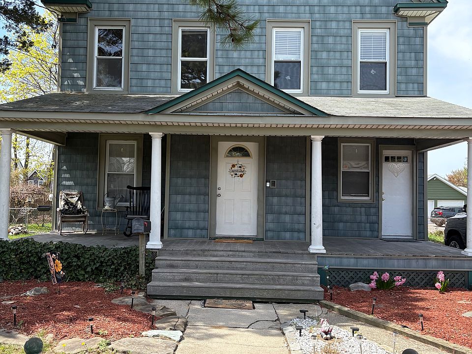 1st image of 80 Monell Ave Floor 2