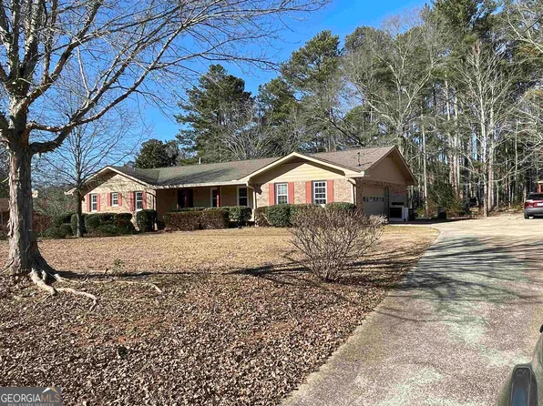 309 Fayette Villa Ct, Fayetteville, GA 30214