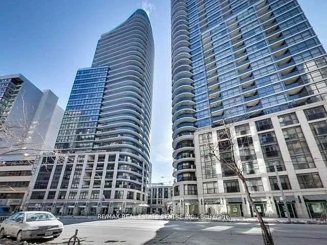 25 Carlton St #1611